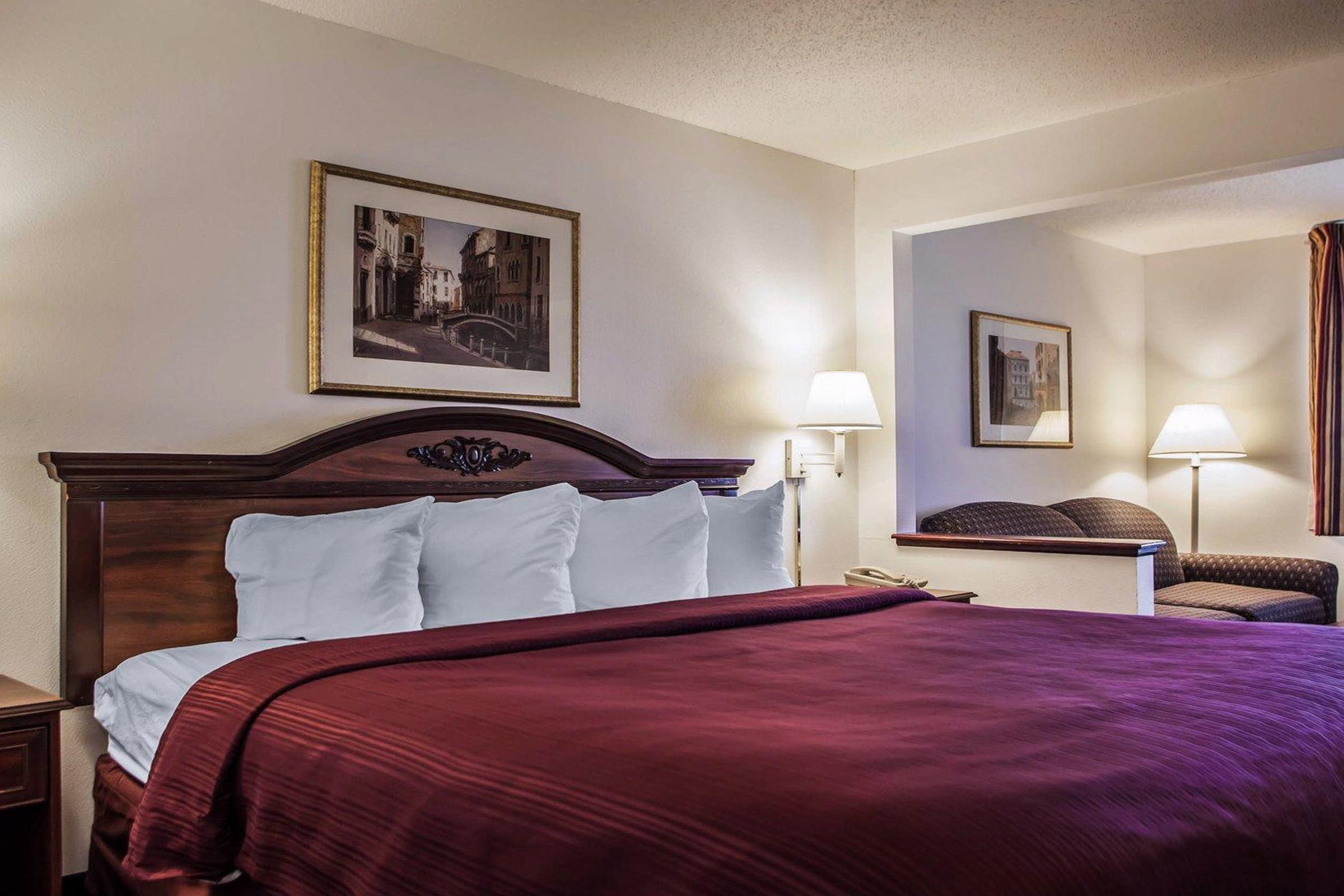 Quality Inn & Suites Eldridge Davenport North Buitenkant foto
