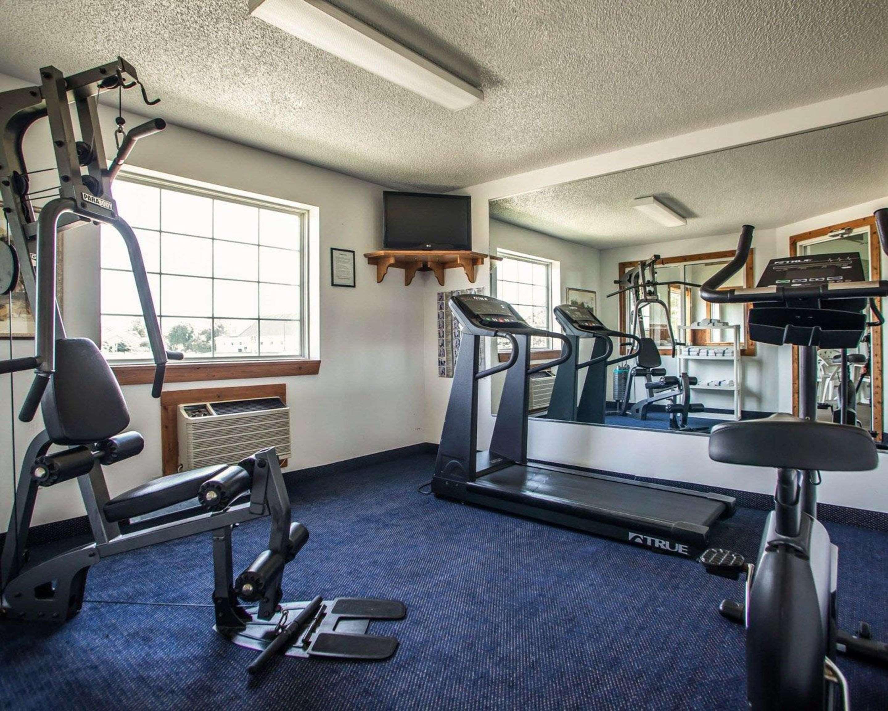 Quality Inn & Suites Eldridge Davenport North Buitenkant foto